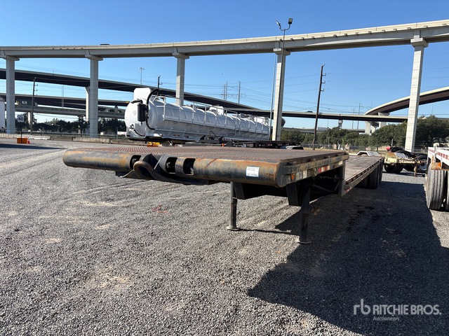 1981 Nabors 41 ft T/A Step Deck Oilfield Trailer