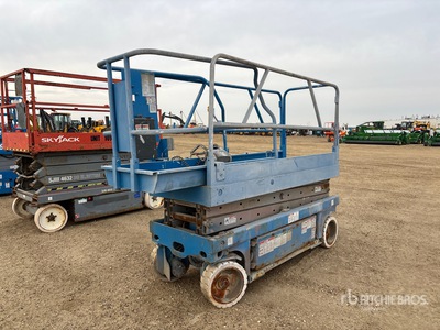 1998 Genie GS-2032 Electric Scissor Lift