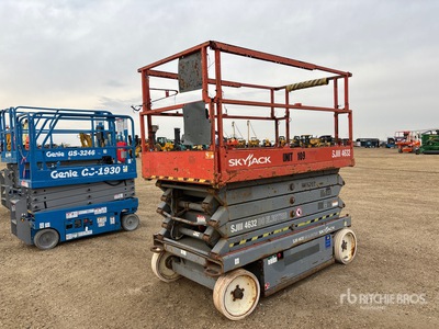 2013 Skyjack SJIII4632 Electric Scissor Lift