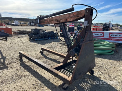 Electric/Hydraulic Material Hoist