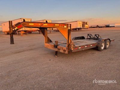 2005 SWS 20 ft T/A Gooseneck Equipment Trailer
