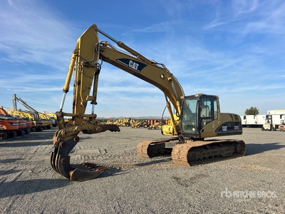 2005 Cat 320C L حفارة بجنزير