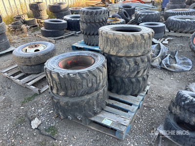 Quantity of (8) 12-16.5 を見 Tires