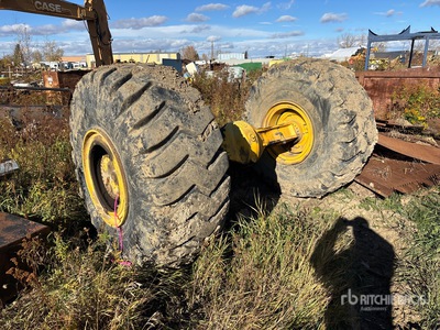 Loader differential with 26.5-25 tires その他 - 機械部品