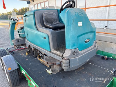 Tennant T17 Ride-On Scheuersaugmaschine