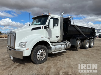 2020 Kenworth T880 8x4 Camion à benne basculante Tridem