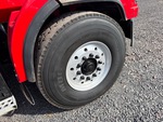 Underbody with Right Steer Tire
