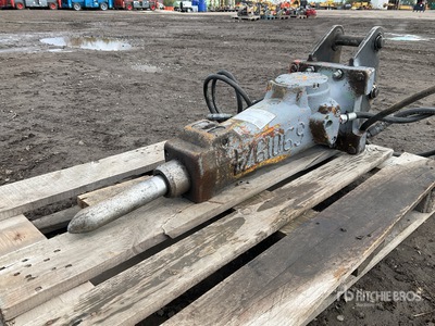 2018 Epiroc SB152 1100 mm Hydraulic Breaker