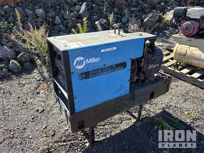 1995 Miller Bobcat 225G Plus 225 A Skid-Mounted Multi-Process Engine Driven Welder