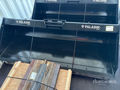 Paladin Bradco 80 in Skid Steer Bucket