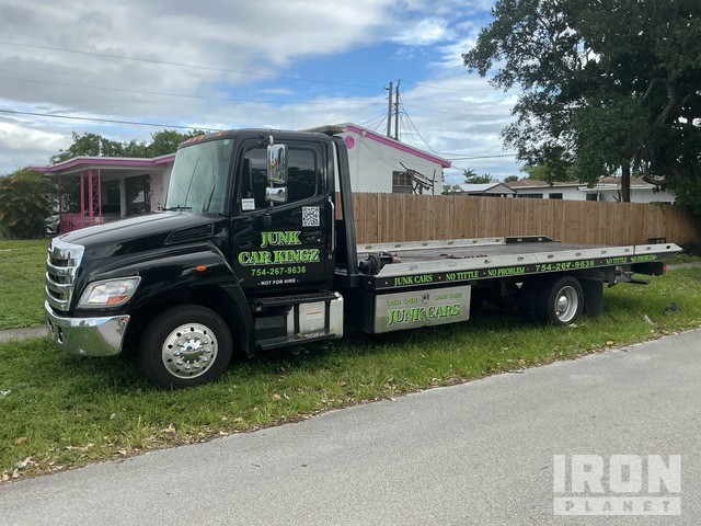2019 Hino 268 4x2 Rollback Truck