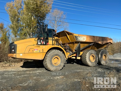 2015 Cat 740B Articulated Dump Truck