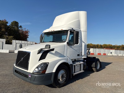 2018 Volvo VNL42T 4x2 トラックトラクター（S/A）