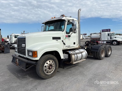 2014 Mack CHU613 6x4 Cabeza Tractora Cabina Corta