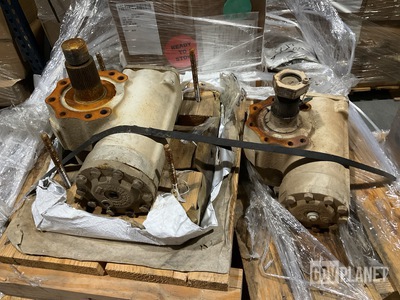 (55) Oshkosh 3847755 Steering Gears