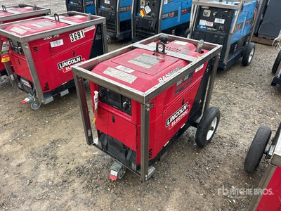 Lincoln Ranger 330MPX 330 A Multi-Process Soudeuse à moteur
