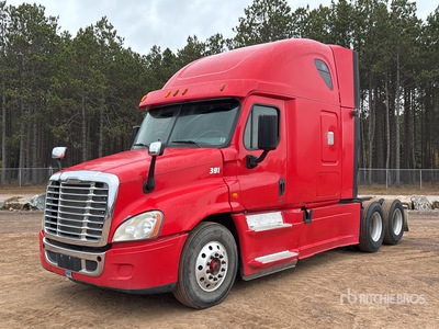 2014 Freightliner Cascadia 125 6x4 T/A Sleeper Truck Tractor