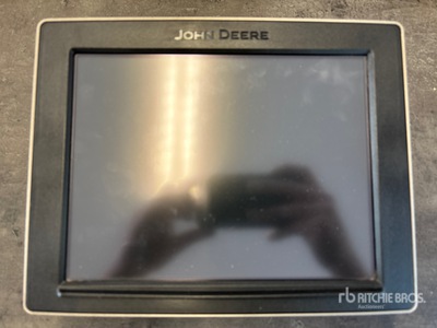John Deere 4640 Universal Display with AutoTrac activation (Unused)