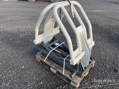 Hydraulic Bale Squeeze Attachment (Unused)