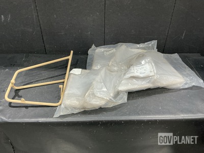 (32) Cadillac Gage 136671 Rearview Mirror Arms
