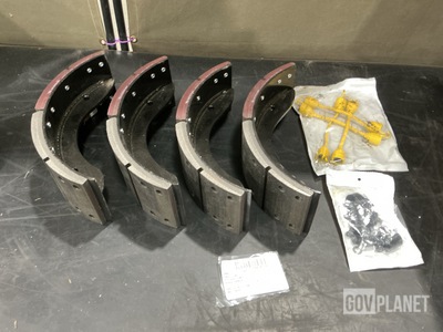 (4) Meritor A4-2232 Brake Shoe Sets