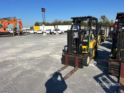 2015 Yale GC040LX 4000 lb Montacargas