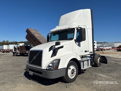 2017 Volvo VNL42T 4x2 Cabina per trattore stradale 2 assi