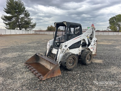 2010 Bobcat S650 Two-Speed Ładowarka o sterowaniu burtowym
