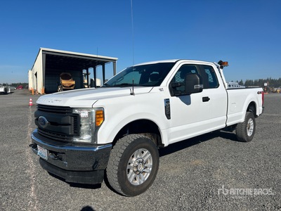 2017 Ford F-250 XL 4x4 Extended Cab Pickup