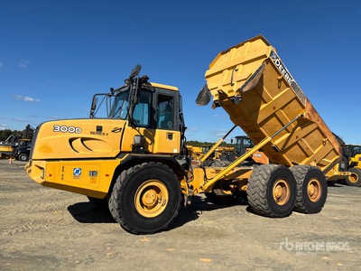 2011 John Deere 300D Articulated Dump Truck