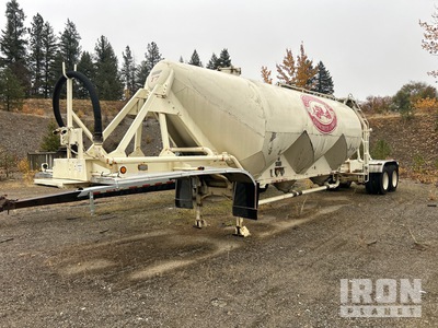 1980 Fruehauf GUPPY T/A Pneumatyczna przyczepa do przewozu luzem