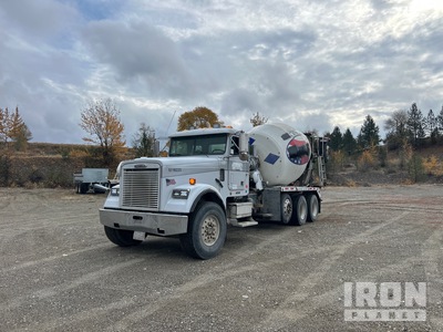 2001 Freightliner FLD 120 6x4 Mixer Truck