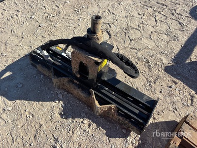 Ditch Witch RW2 Mini Skid Steer Auger