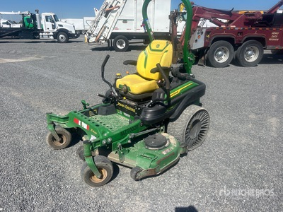 2023 John Deere Z950M ZTrak M Series Ride-On Rasenmäher