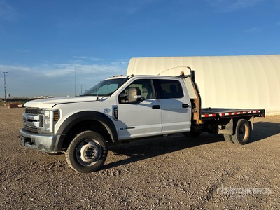2019 Ford F-550 XLT 4x4 Crew Cab Flatbed Truck