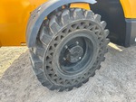 Chassis with Right Rear Tire