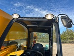 General Appearance with Exterior Lights