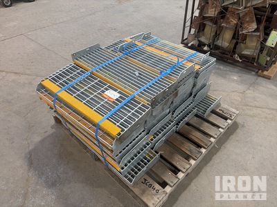 Quantity of 800 mm x 280 mm Galvanised Steps
