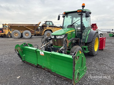 2022 John Deere 4066R 4WD utiliteit Tractor