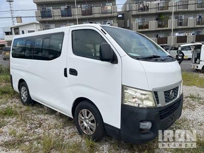 2013 年 Nissan NV350 Caravan Passenger Van