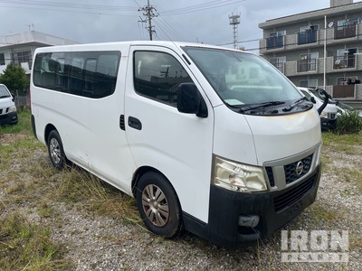 2015 年 Nissan NV350 Caravan Passenger Van