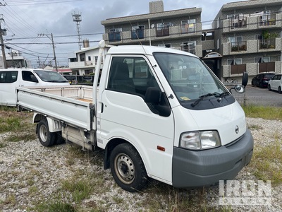 2011 年 Nissan VANETTE 4x2 Table Top Truck