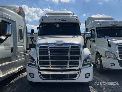 2018 Freightliner Cascadia 125 6x4 Tractocamion con Dormitorio / Cabeza Tractora Cabina Dormitorio