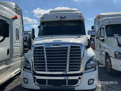 2018 Freightliner Cascadia 125 6x4 Tractocamion con Dormitorio / Cabeza Tractora Cabina Dormitorio