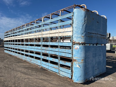 Custom Built 12.2M Livestock Crate for trailer Body