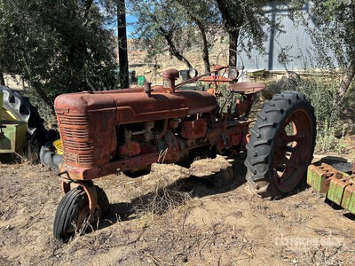 International Harvester Farmall 2WD Tractor (Inoperable)