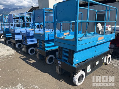 2006 Aichi SV06B Electric Scissor Lift