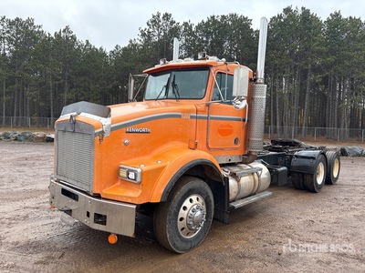 2000 Kenworth T800 6x4 Ciągnik siodłowy T/A z kabiną dzienną