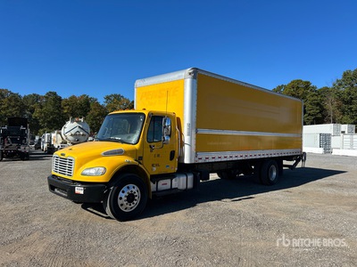 2017 Freightliner M2 106 4x2 شاحنة فان