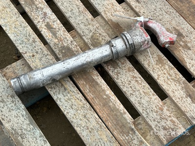TOKU B110 Pneumatic Rivet Buster